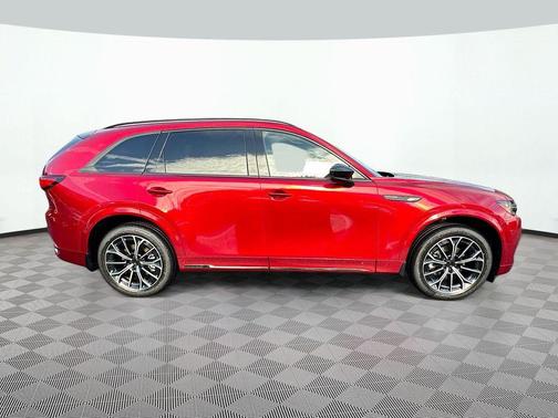 Soul Red Crystal Metallic 2026 Mazda CX-70 3.3 Turbo S Premium
