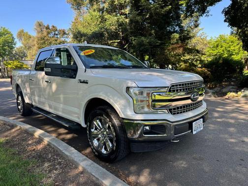 White Platinum Metallic Tri-Coat 2018 Ford F-150 Lariat