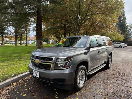 2019 Chevrolet Suburban LT