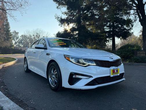 2019 Kia Optima LX