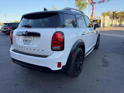 2017 MINI Countryman Cooper