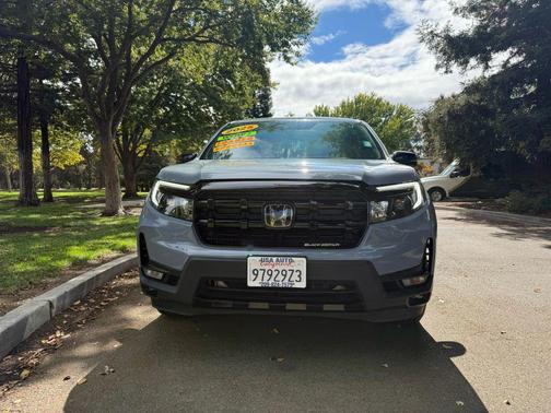 2025 Honda Ridgeline Black