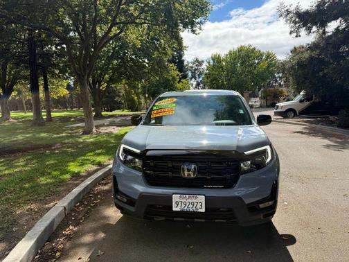 2025 Honda Ridgeline Black