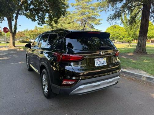 2019 Hyundai SANTA FE SE 2.4
