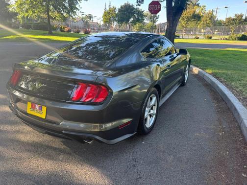 Magnetic Metallic 2018 Ford Mustang EcoBoost