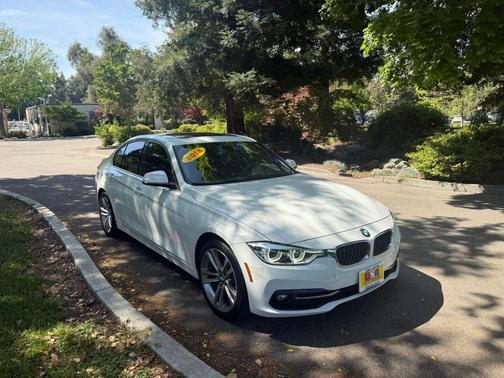 White 2018 BMW 330 330i Sedan 4D