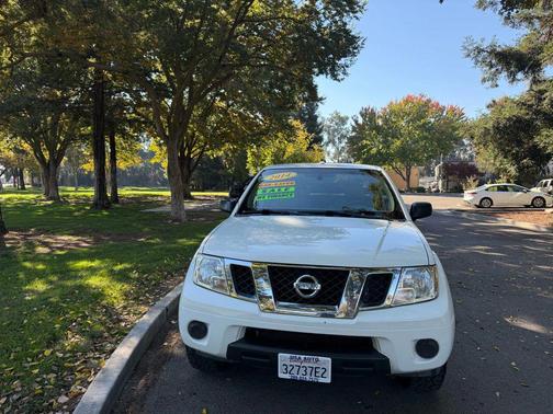 2014 Nissan Frontier SV