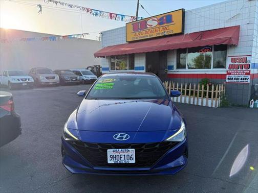 2023 Hyundai ELANTRA SEL