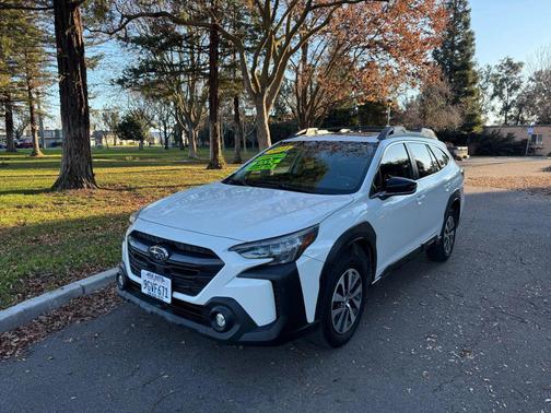 2023 Subaru Outback Premium