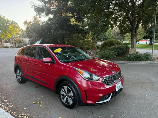 2017 Kia Niro FE