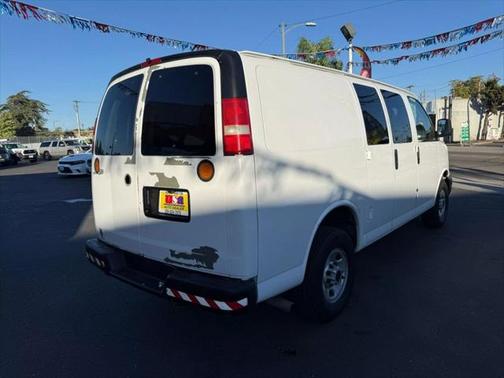 2007 GMC Savana 2500 Base