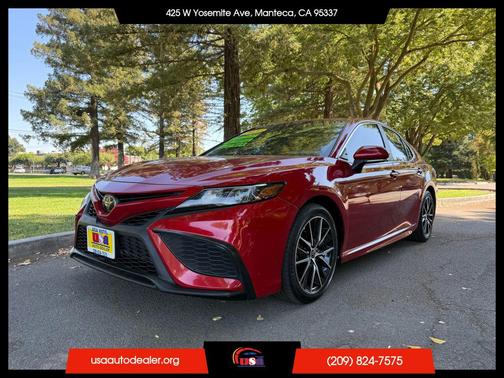 2022 Toyota Camry SE