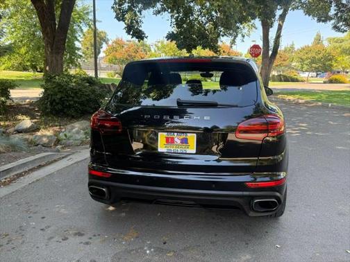 2016 Porsche Cayenne Base
