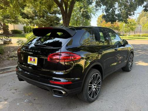 2016 Porsche Cayenne Base
