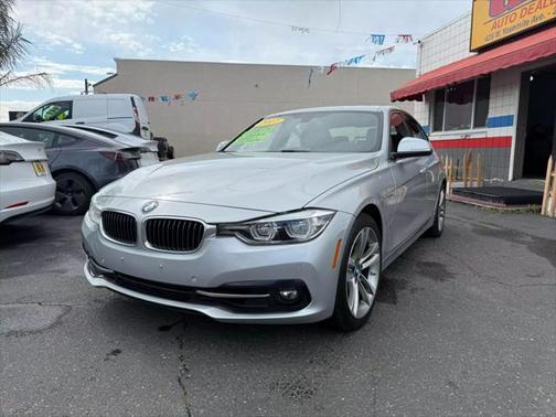 2017 BMW 330e iPerformance