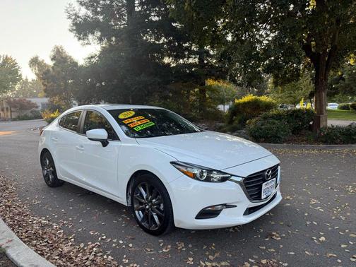 2018 Mazda Mazda3 Touring