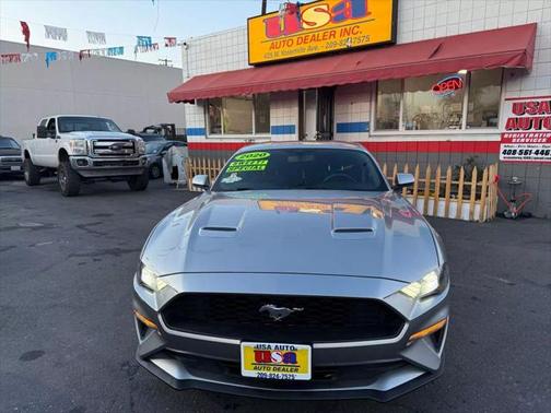 2020 Ford Mustang EcoBoost