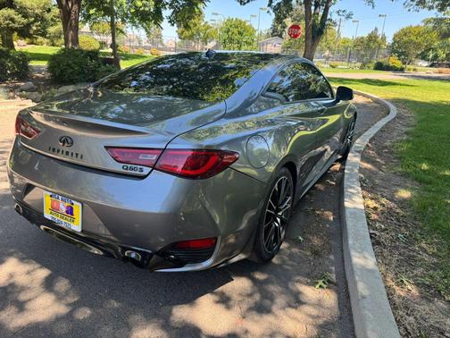Graphite Shadow 2018 INFINITI Q60 3.0t Sport
