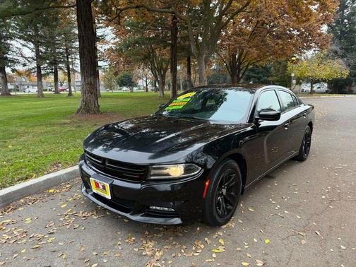 2018 Dodge Charger SXT Plus