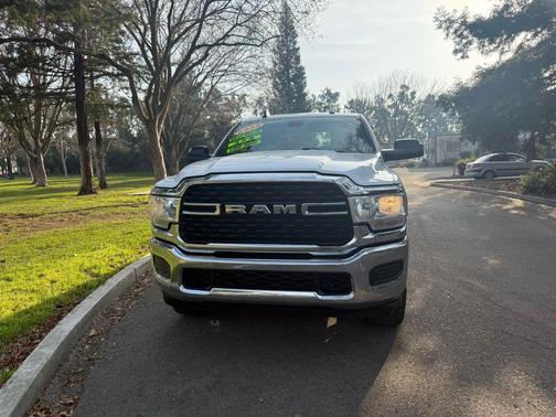 2022 RAM 2500 Big Horn Crew Cab 4x4 6'4' Box