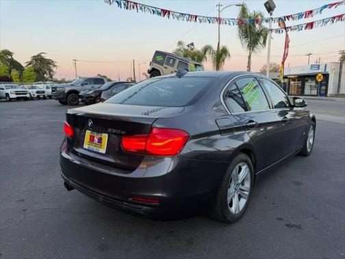 2018 BMW 330e iPerformance