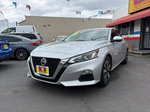 2021 Nissan Altima 2.5 SV