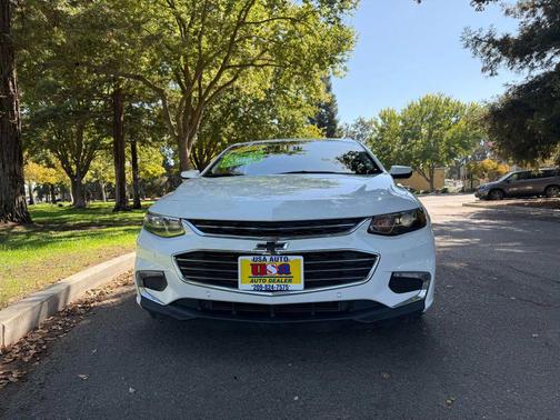 2018 Chevrolet Malibu Hybrid Base