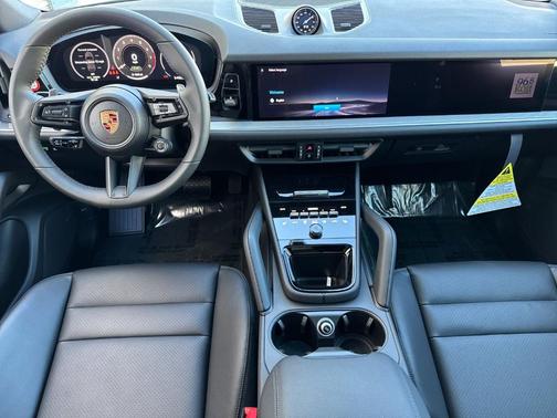 2026 Porsche Cayenne AWD