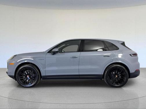 2026 Porsche Cayenne AWD