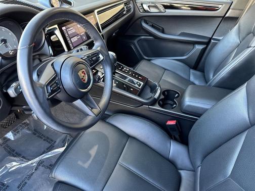 2023 Porsche Macan S