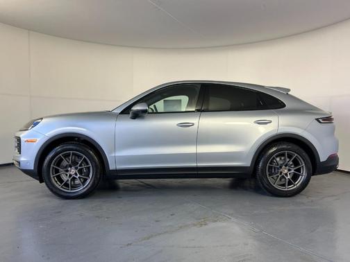 2026 Porsche Cayenne AWD