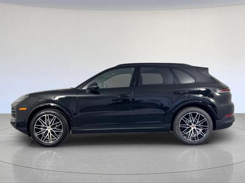 2025 Porsche Cayenne Base