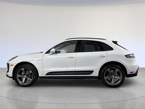 2024 Porsche Macan T
