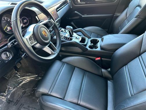2022 Porsche Cayenne E-Hybrid