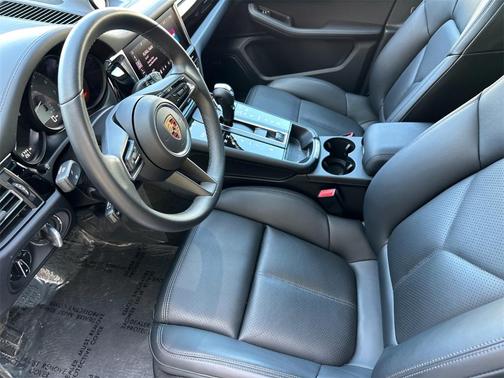 2024 Porsche Macan S