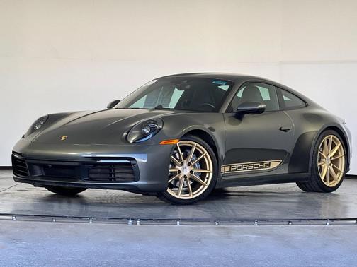 2021 Porsche 911 Carrera