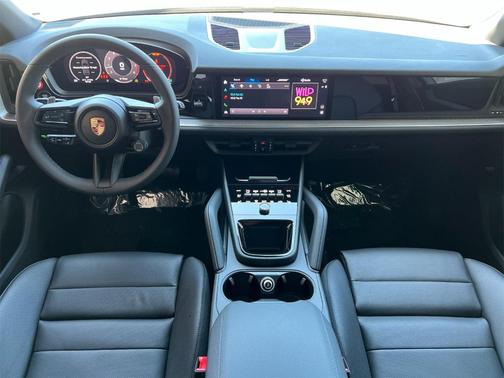 2025 Porsche Cayenne Base