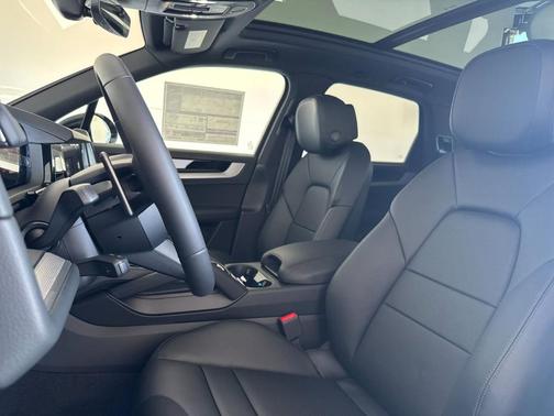 2026 Porsche Cayenne Base