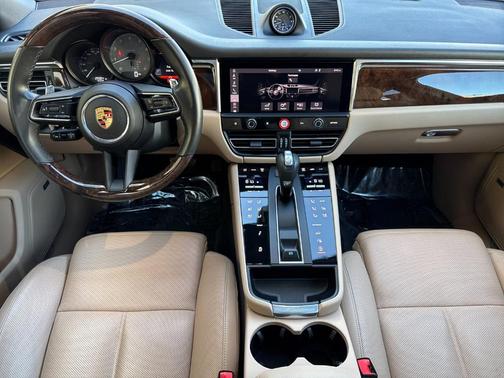 2022 Porsche Macan S