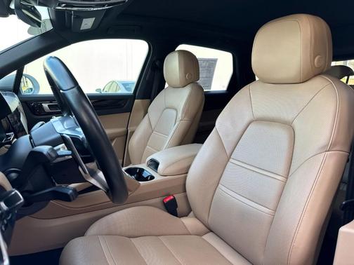2020 Porsche Cayenne S