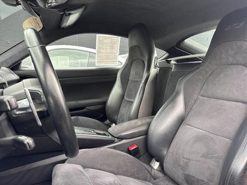 2018 Porsche 718 Cayman GTS