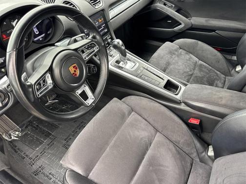 2018 Porsche 718 Cayman GTS