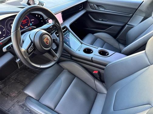 2024 Porsche Taycan GTS