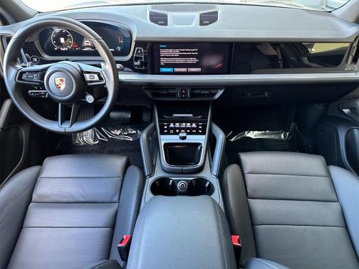2024 Porsche Cayenne Base