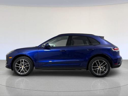 2024 Porsche Macan Base (PDK)