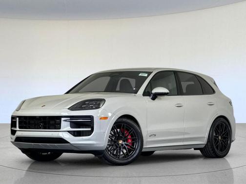 2026 Porsche Cayenne GTS