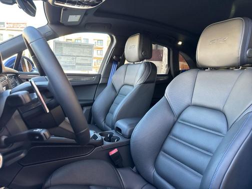 2026 Porsche Macan GTS