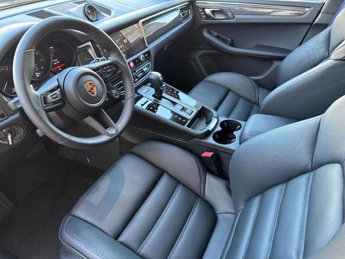 2026 Porsche Macan GTS