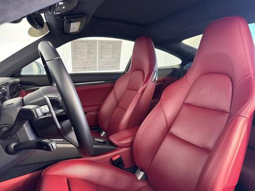 2017 Porsche 911 Turbo