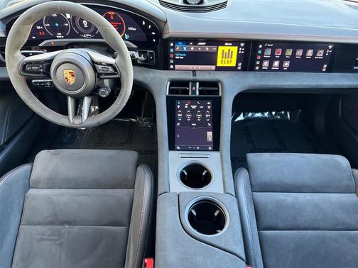 2024 Porsche Taycan GTS